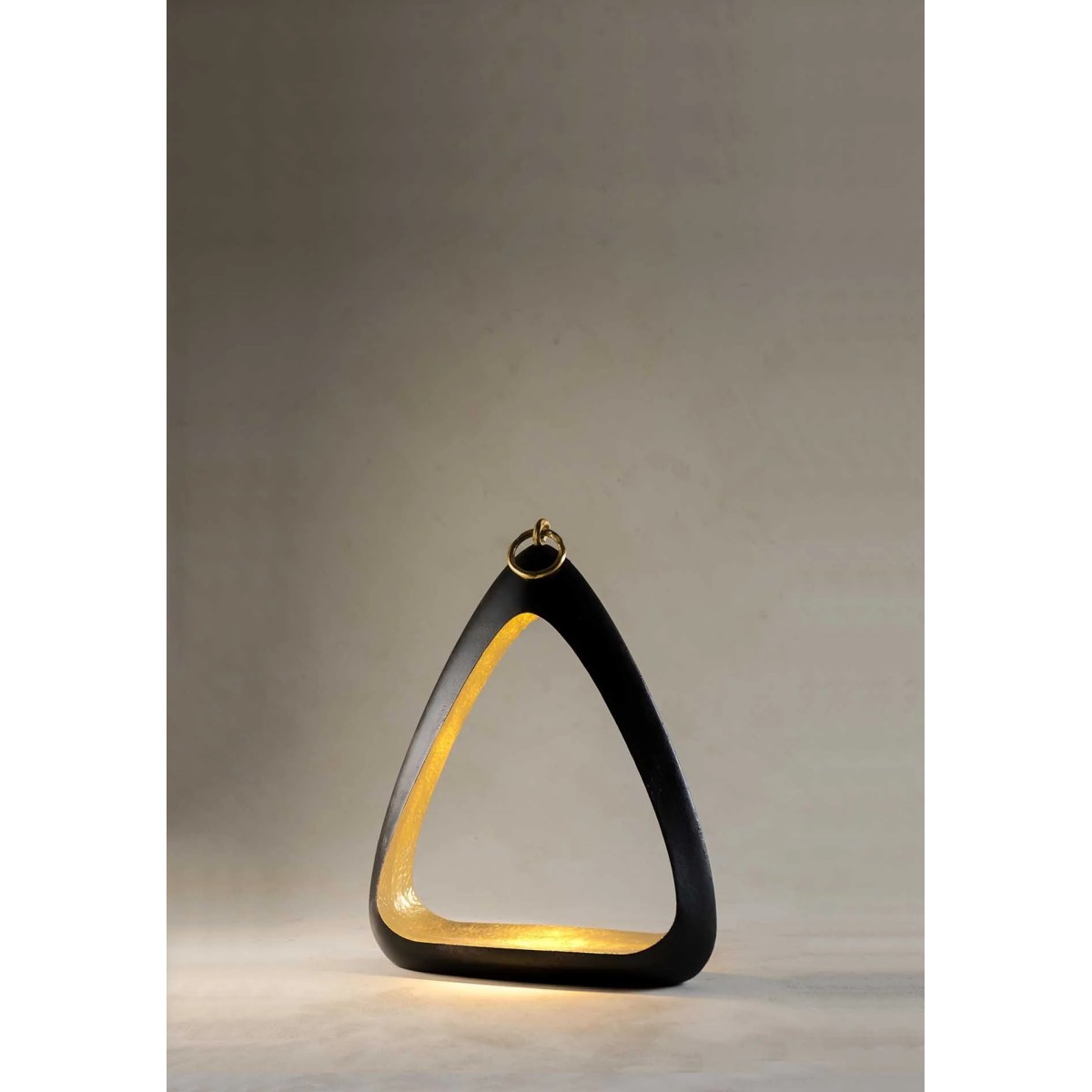 IQ4379 BIANCA LAMP WITH HANDLE PORTABLE IQ4379 BIANCA LAMP WITH HANDLE PORTABLE